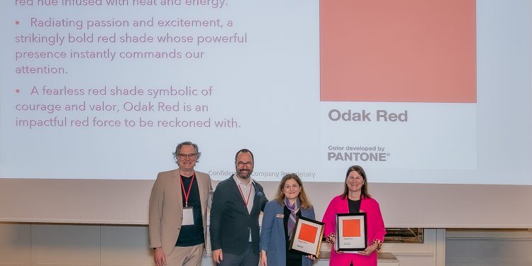 Dünyanın Renk Otoritesi Pantone, Odak Kimya’nın 25. Yılına Özel Olarak Odak Red Rengini Duyurdu