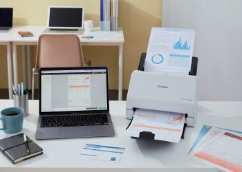 Canon’dan evden çalışanlara ve küçük işletmelere özel yeni bir tarayıcı; imageFORMULA R30