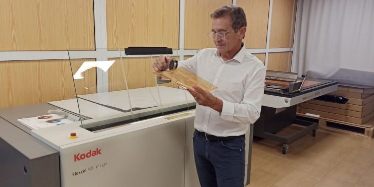 UV Choice Printing brings “remarkable” savings and benefits to Adhesivos Orcajada