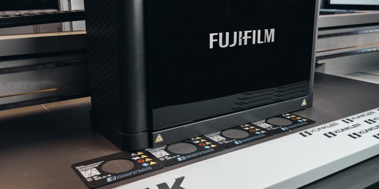 Künkler Industrieschilder GmbH powers up digital transformation for signage production with Acuity Prime 30 investment