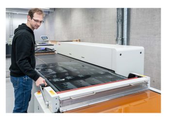 Köstlin helps packaging printers simplify production and enjoy consistent results with PureFlexo™ printing from Miraclon
