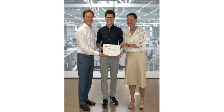 BOBST celebrates employee innovation with the 2024 Inventor Award