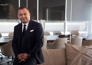 Lidya Grup Başkanı Bekir Öz, Türkiye’den dünyaya uzanan bir girişimciliğin başarı öyküsünü yazdı